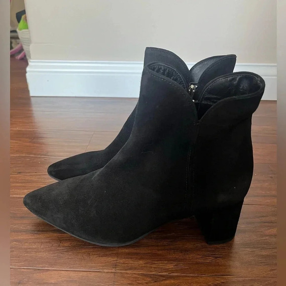 Aquatalia Kayani Boots-NWOT- Black Suede- Size 10.5 - Picture 2 of 9